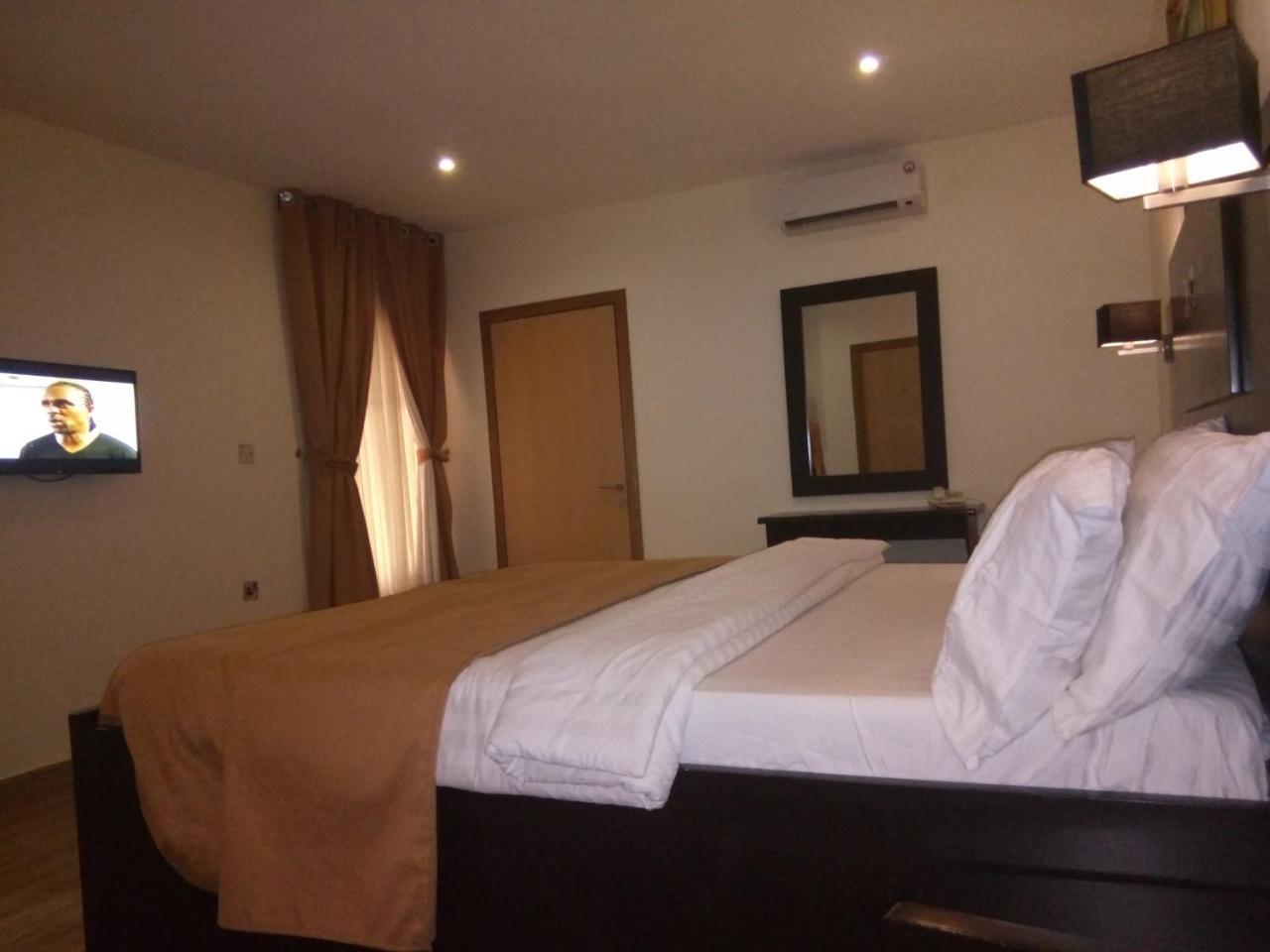 Eden Crest Hotel & Resort Энугу Экстерьер фото