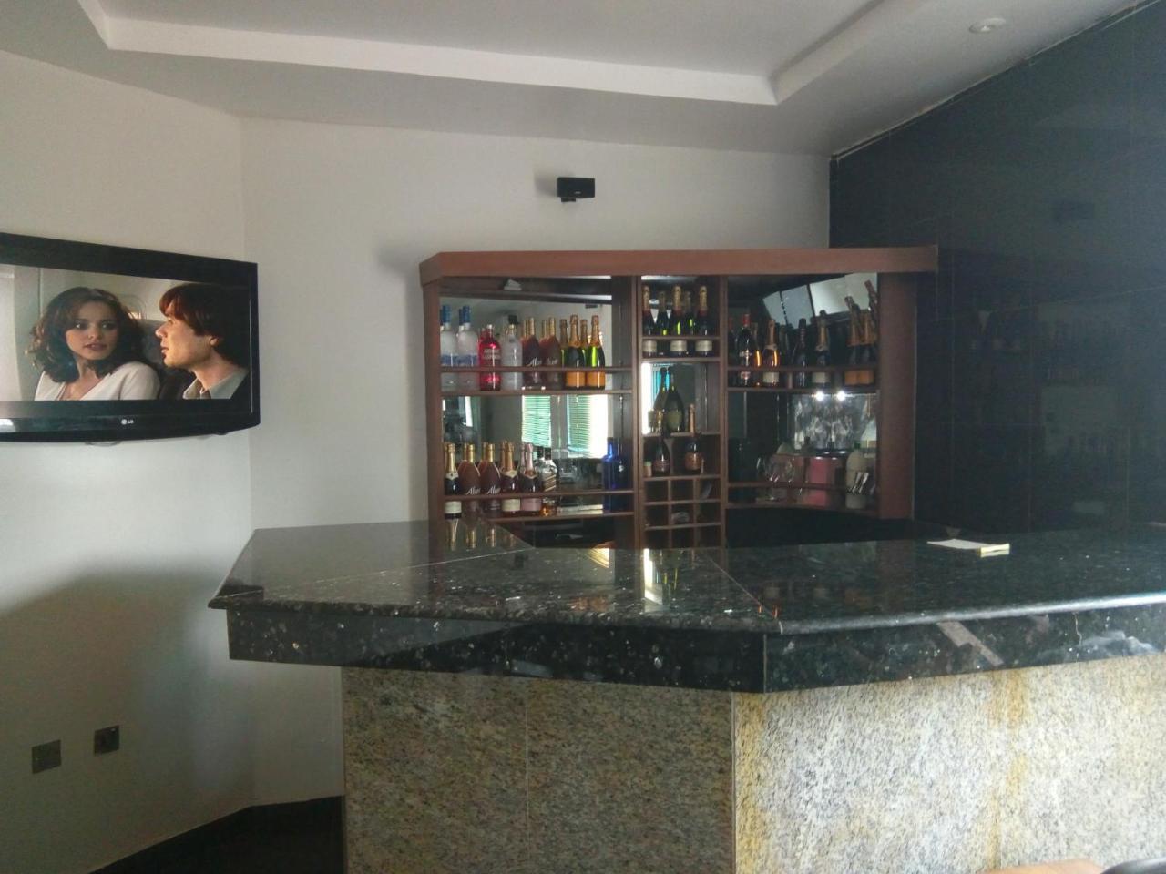 Eden Crest Hotel & Resort Энугу Экстерьер фото